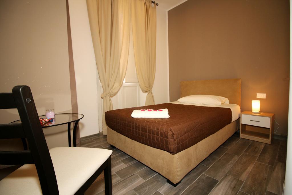 Mi.Ro Rooms โรม ภายนอก รูปภาพ